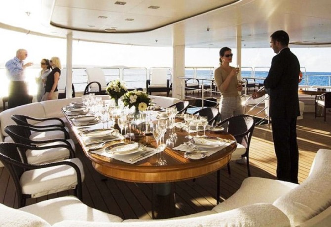 esa-yacht-party-dubai-big-2